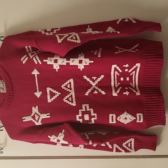 evian Sweaters - Vintage Evia Acrylic Sweater. Hot pink. Size M